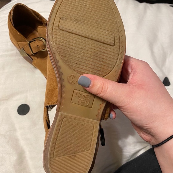 Booties - Picture 3 of 4